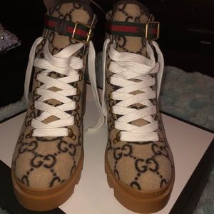 💯AUTHENTIC GUCCI BOOTS 😍